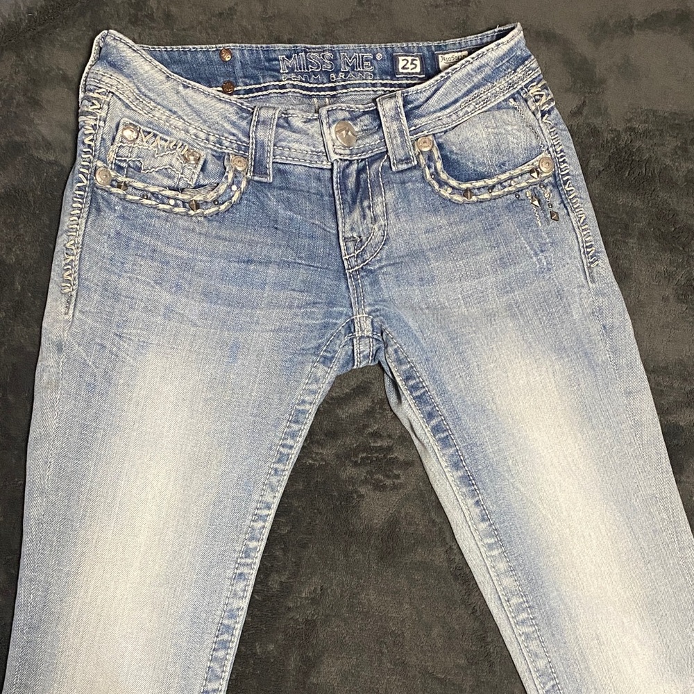 Miss Me Women's Light Wash Boot Cut Jeans